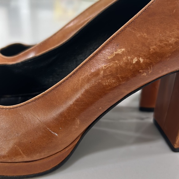 BCBG MaxAzria square toe heels size 7 - Picture 5 of 8